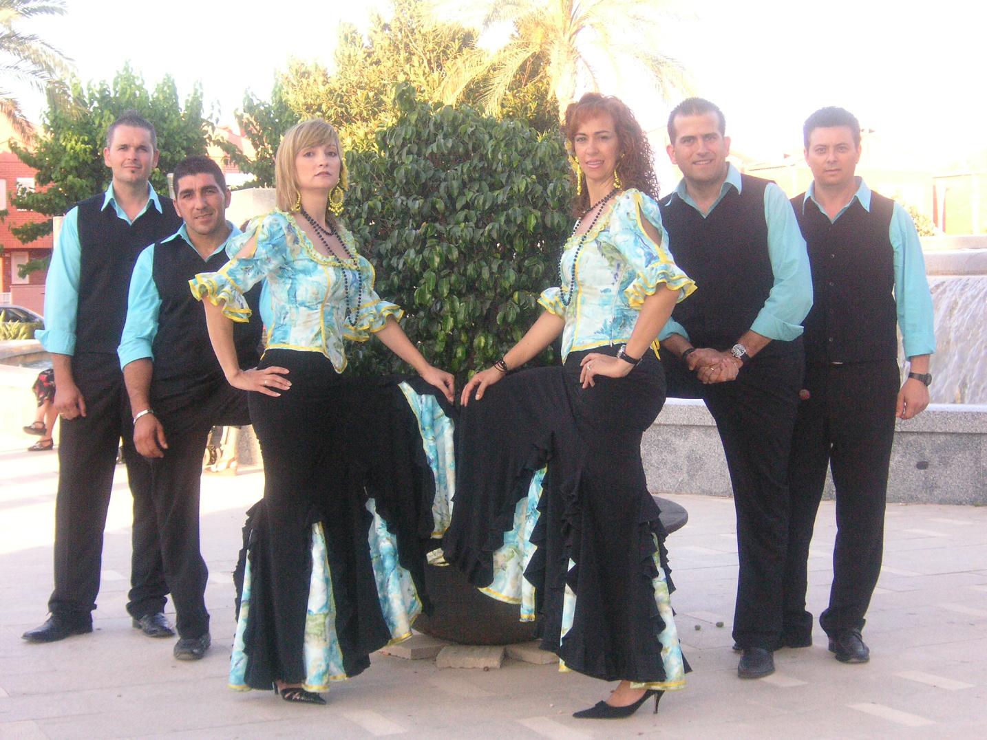 Coro Rociero Y Grupo Flamenco Hinchables Comuniones Fiesta De La Espuma Torito Mecanico Eventos En Alicante Valencia Murcia